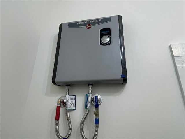 1104 N Jackson Street, Clarksville, AR 72830