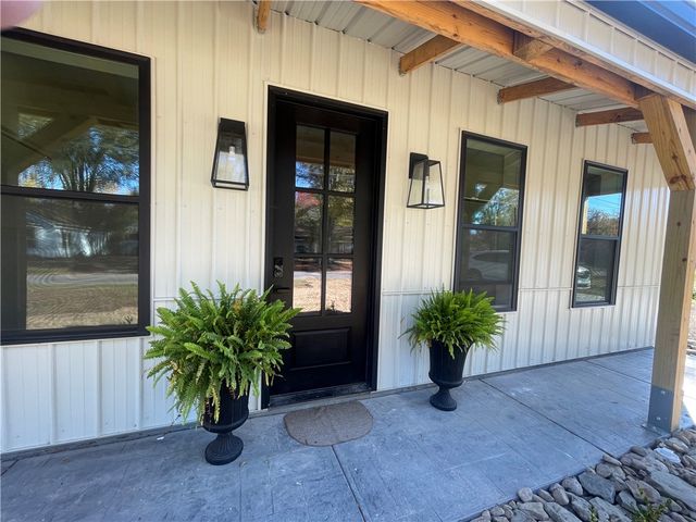 1104 N Jackson Street, Clarksville, AR 72830