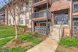 206 PARK TERRACE CT SE #38, Vienna, VA 22180
