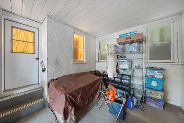 656 West Street, Redding, CA 96001