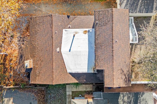 656 West Street, Redding, CA 96001