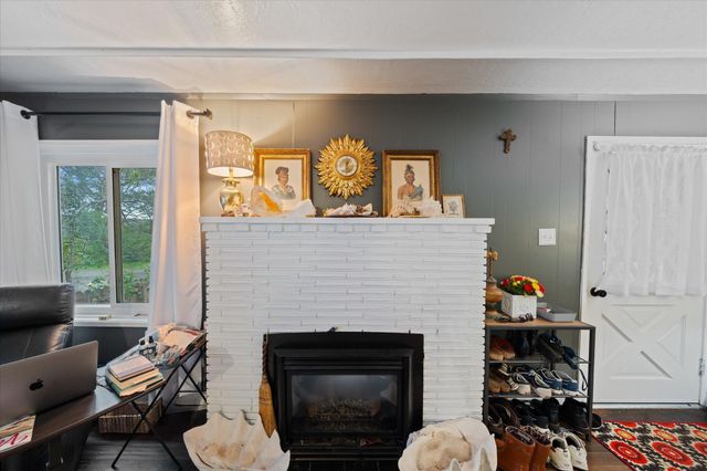 656 West Street, Redding, CA 96001