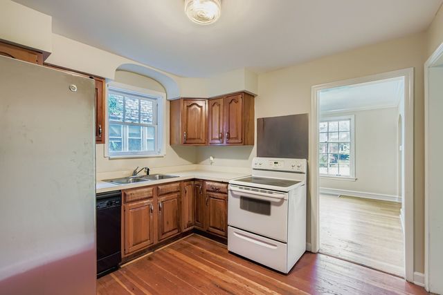 9813 S LAWNDALE Avenue, Evergreen Park, IL 60805
