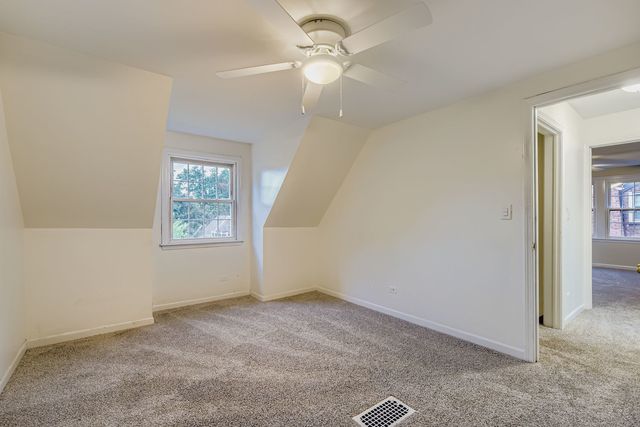 9813 S LAWNDALE Avenue, Evergreen Park, IL 60805
