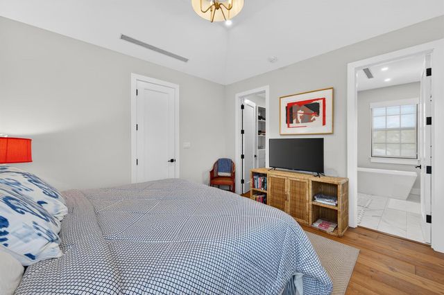 240 31st Street, West Palm Beach, FL 33407