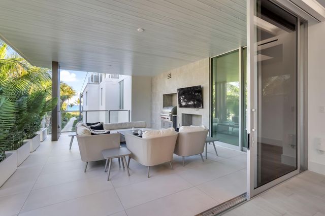 1901 S Ocean Boulevard 9, Delray Beach, FL 33483