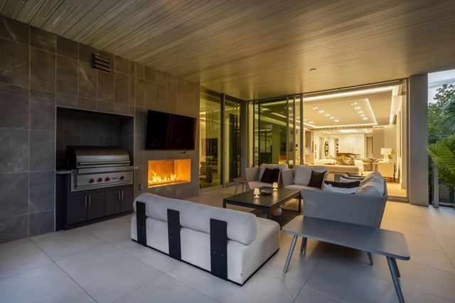 1901 S Ocean Boulevard 9, Delray Beach, FL 33483