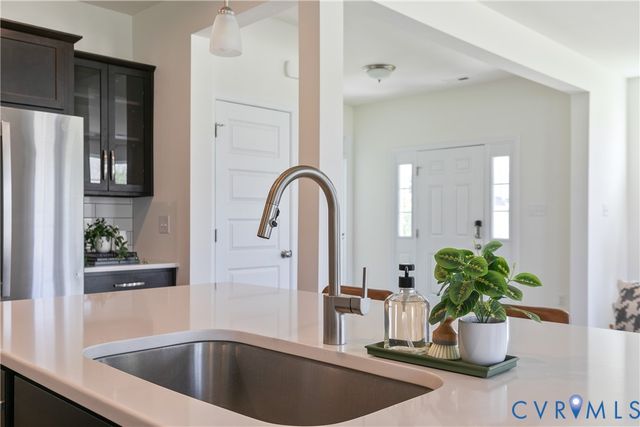 9262 Marl Ridge Ln, Hanover, VA 23116