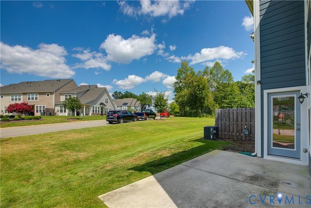 9262 Marl Ridge Ln, Hanover, VA 23116