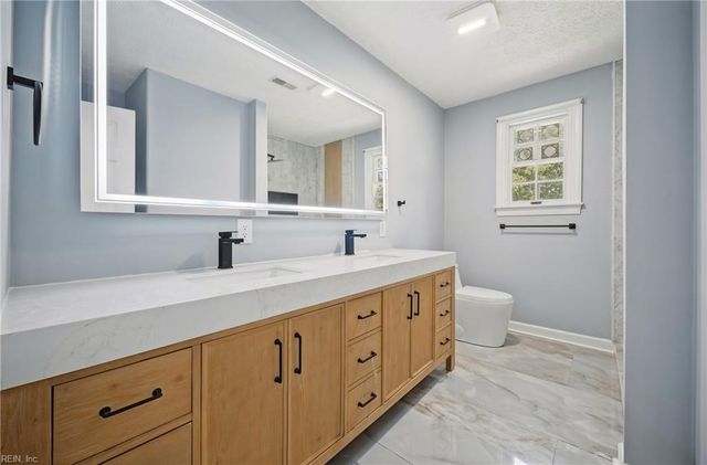 67 Huber RD, Newport News, VA 23601
