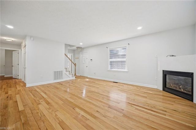 67 Huber RD, Newport News, VA 23601