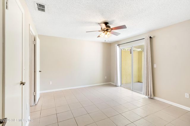 8234 DAISY Lane N, Jacksonville, FL 32244
