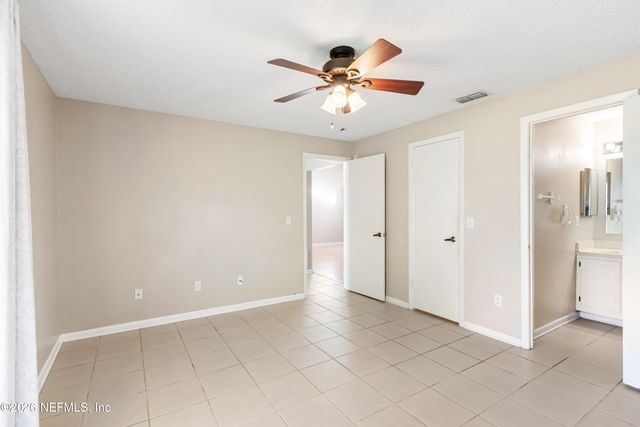 8234 DAISY Lane N, Jacksonville, FL 32244