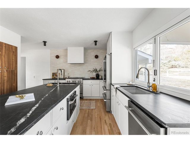 7290 S Cook Cir, Centennial, CO 80122