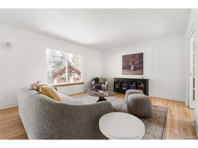 7290 S Cook Cir, Centennial, CO 80122