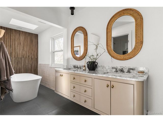 7290 S Cook Cir, Centennial, CO 80122