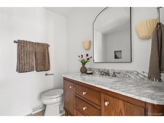 7290 S Cook Cir, Centennial, CO 80122