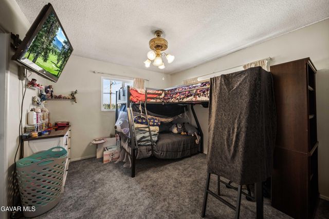 10872 Peach Avenue, Hesperia, CA 92345