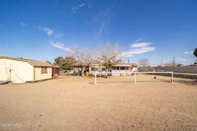 10872 Peach Avenue, Hesperia, CA 92345