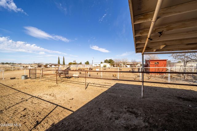 10872 Peach Avenue, Hesperia, CA 92345