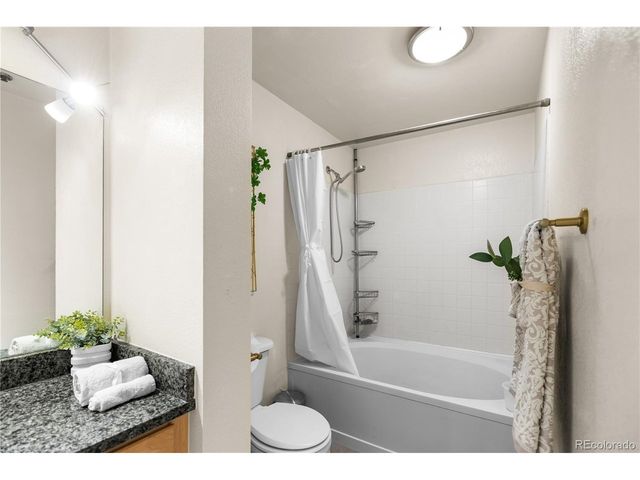 444 17th St 808, Denver, CO 80202