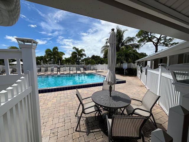 2555 Pga Boulevard 205, Palm Beach Gardens, FL 33410