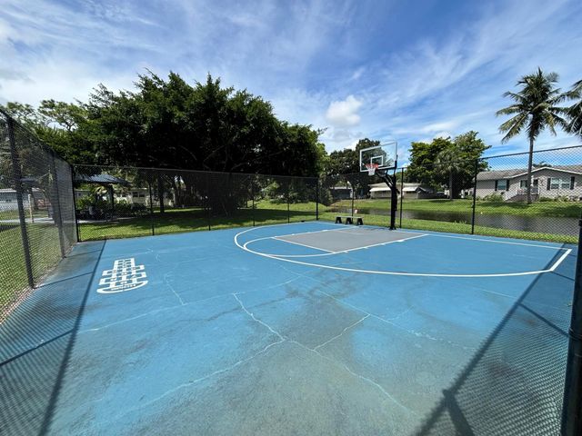 2555 Pga Boulevard 205, Palm Beach Gardens, FL 33410
