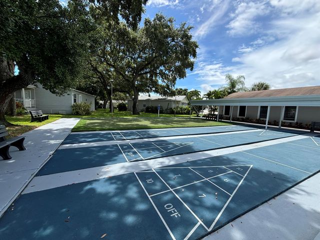 2555 Pga Boulevard 205, Palm Beach Gardens, FL 33410