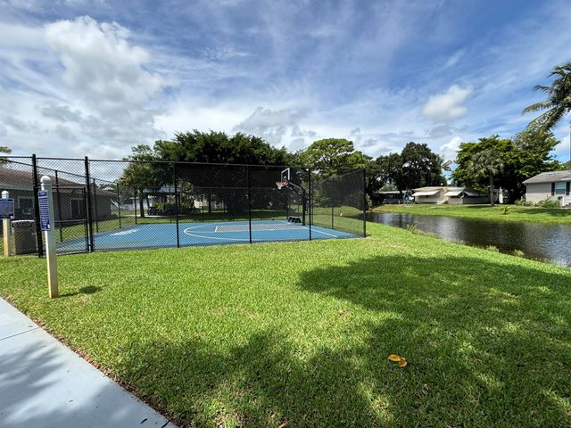 2555 Pga Boulevard 205, Palm Beach Gardens, FL 33410