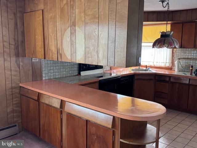 1429 COUNTY LINE RD, Huntingdon Valley, PA 19006