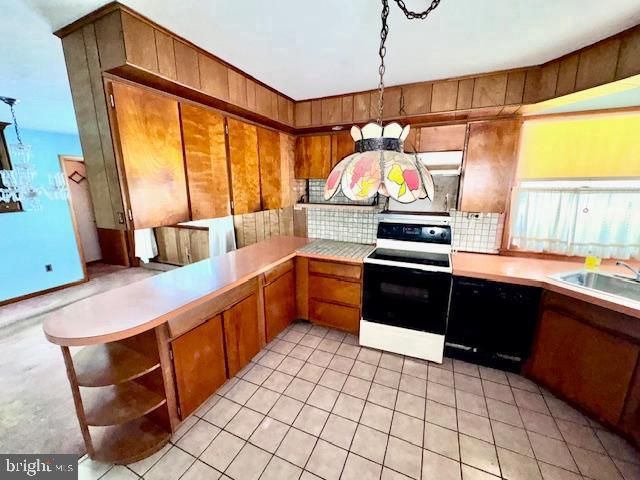 1429 COUNTY LINE RD, Huntingdon Valley, PA 19006