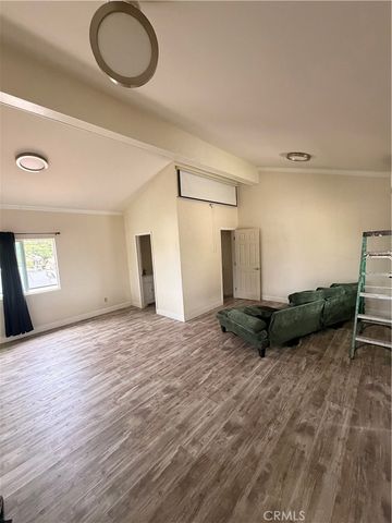 1016 N Vernon Avenue, Azusa, CA 91702