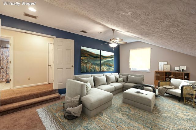 422 W Winterberry Trl, White House, TN 37188