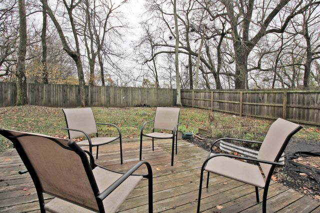 422 W Winterberry Trl, White House, TN 37188