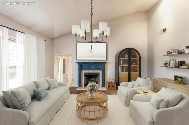 422 W Winterberry Trl, White House, TN 37188