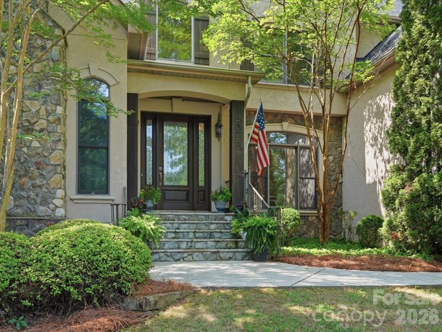 2073 Sugar Pond Court, Fort Mill, SC 29715