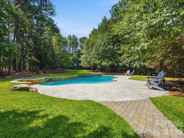 2073 Sugar Pond Court, Fort Mill, SC 29715