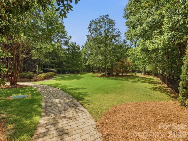 2073 Sugar Pond Court, Fort Mill, SC 29715