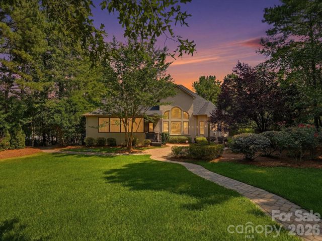 2073 Sugar Pond Court, Fort Mill, SC 29715