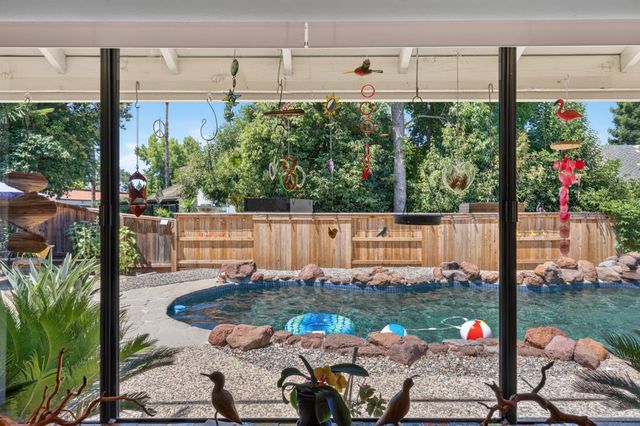 7917 Wildridge, Fair Oaks, CA 95628