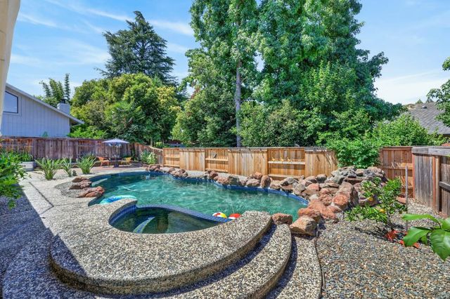 7917 Wildridge, Fair Oaks, CA 95628