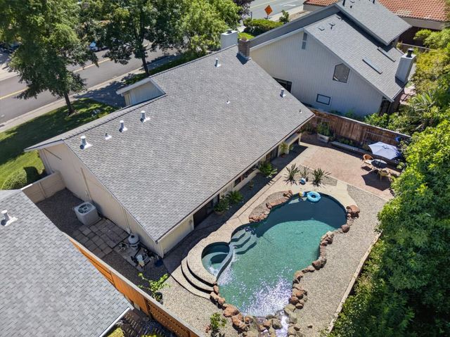 7917 Wildridge, Fair Oaks, CA 95628