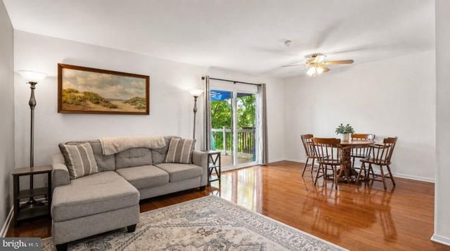34 HELMSMAN CT, Essex, MD 21221
