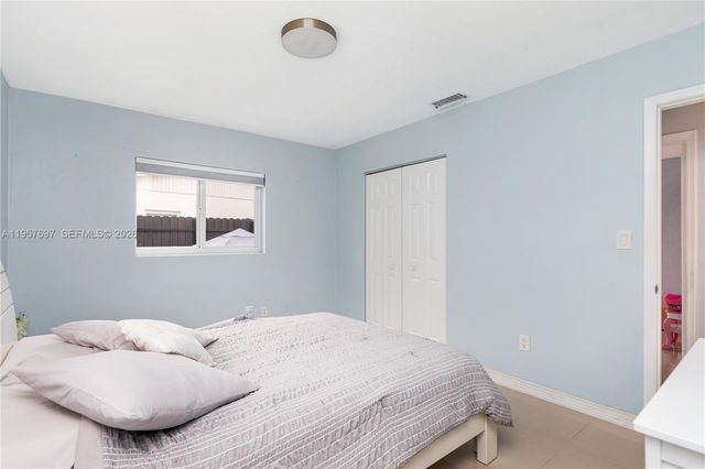 2670 SW 119th Ct, Miami, FL 33175