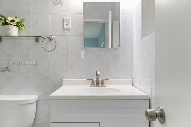 2670 SW 119th Ct, Miami, FL 33175