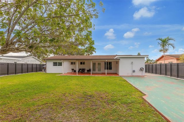 2670 SW 119th Ct, Miami, FL 33175