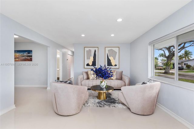 2670 SW 119th Ct, Miami, FL 33175