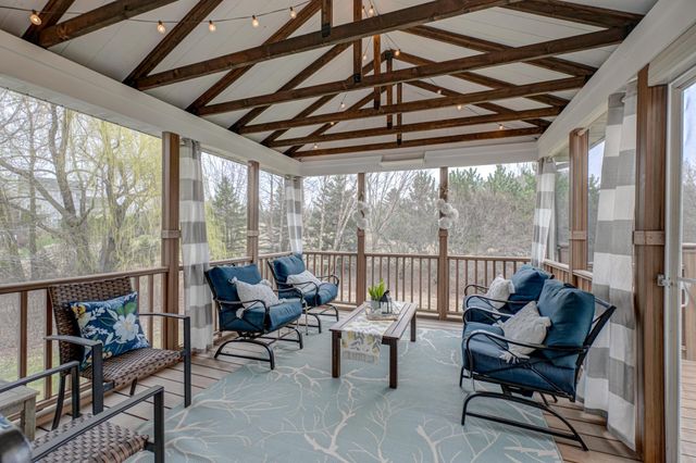 5264 Linden Trail N, Lake Elmo, MN 55042