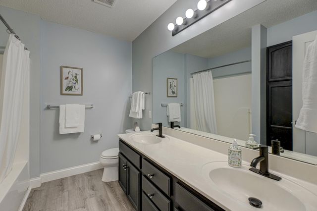 5264 Linden Trail N, Lake Elmo, MN 55042