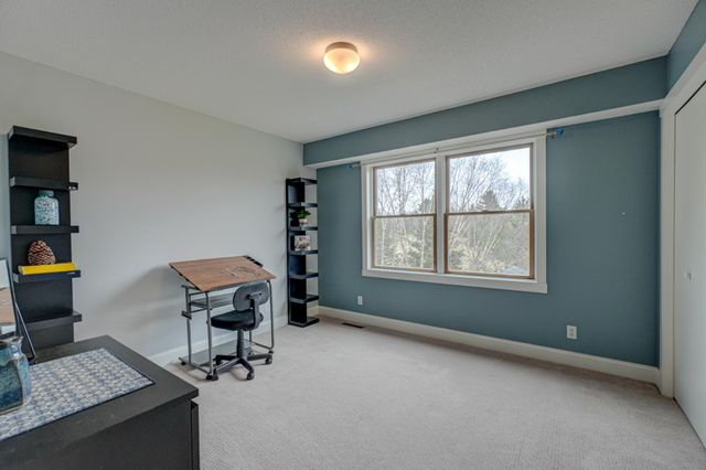 5264 Linden Trail N, Lake Elmo, MN 55042